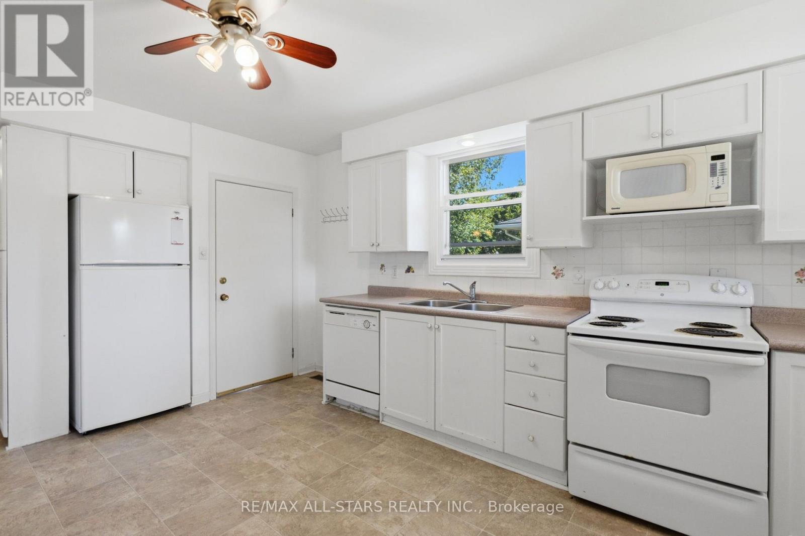 85 REACH STREET - Image 6
