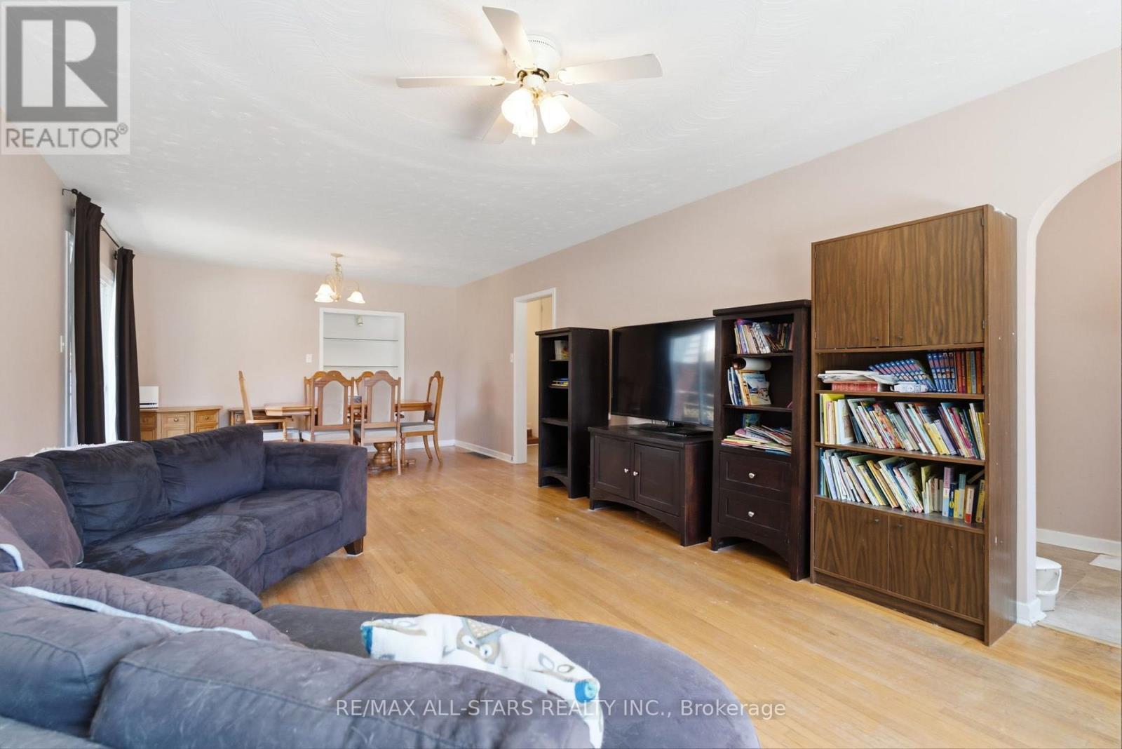 85 REACH STREET - 8