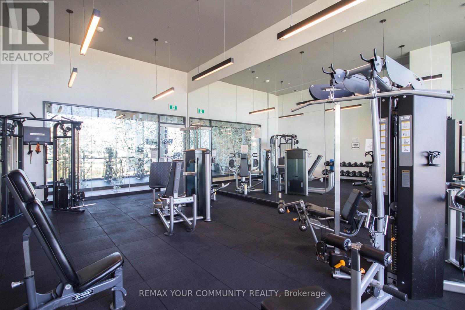 #1005 10 ROUGE VALLEY DRIVE W - 14