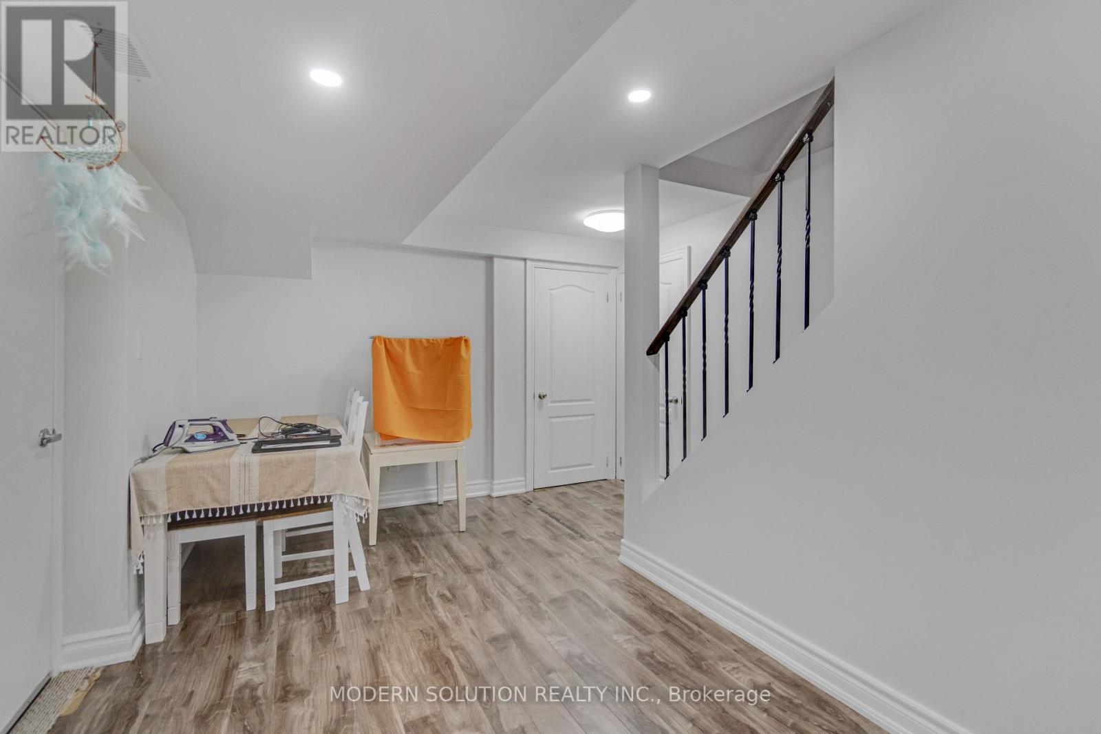 4 OVERHOLD CRESCENT - Image 43