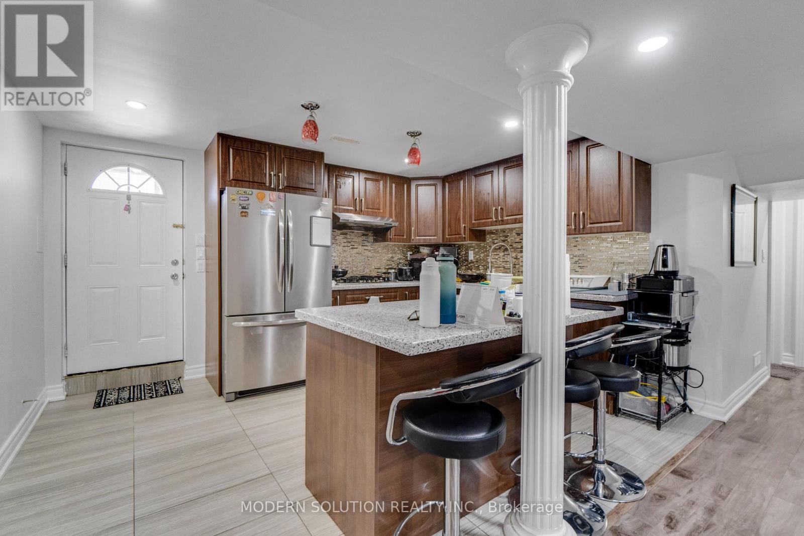 4 OVERHOLD CRESCENT - Image 41