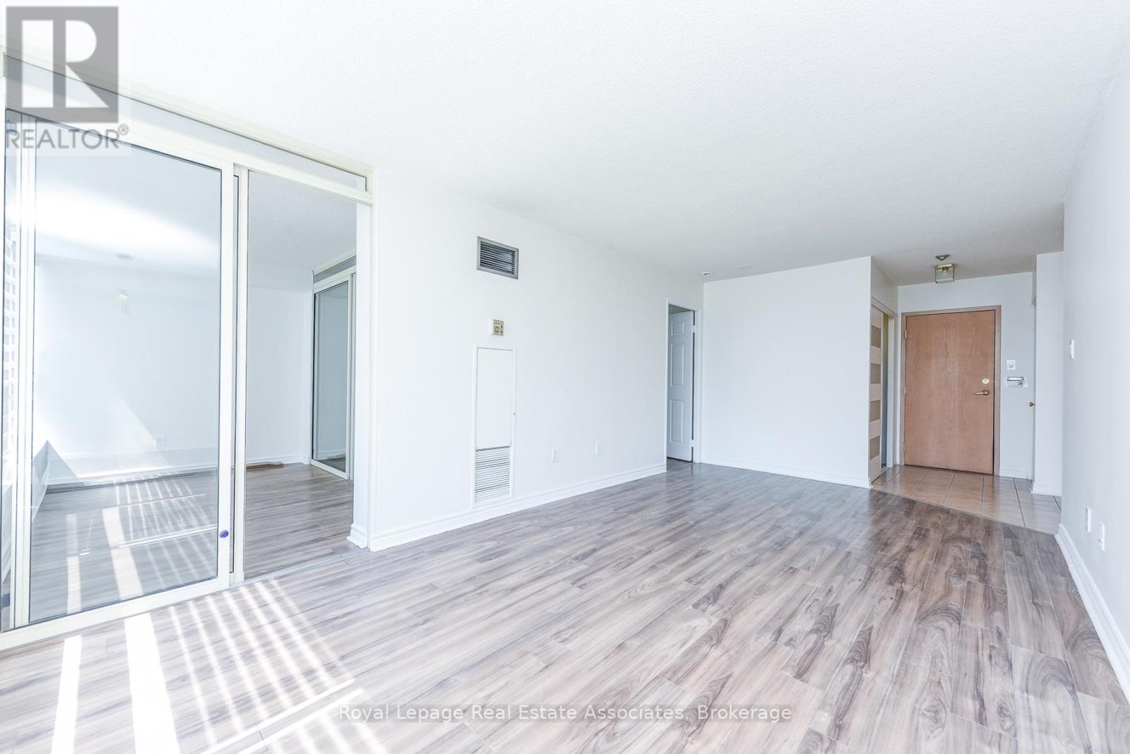 #501 55 ELM DRIVE W - 13