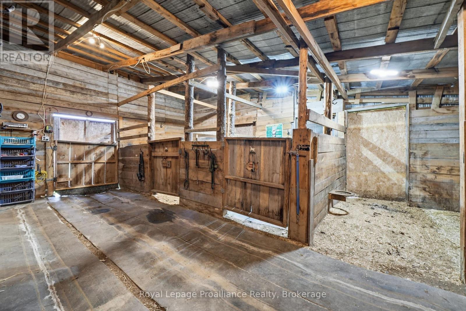 384 CARSON ROAD - Image 28