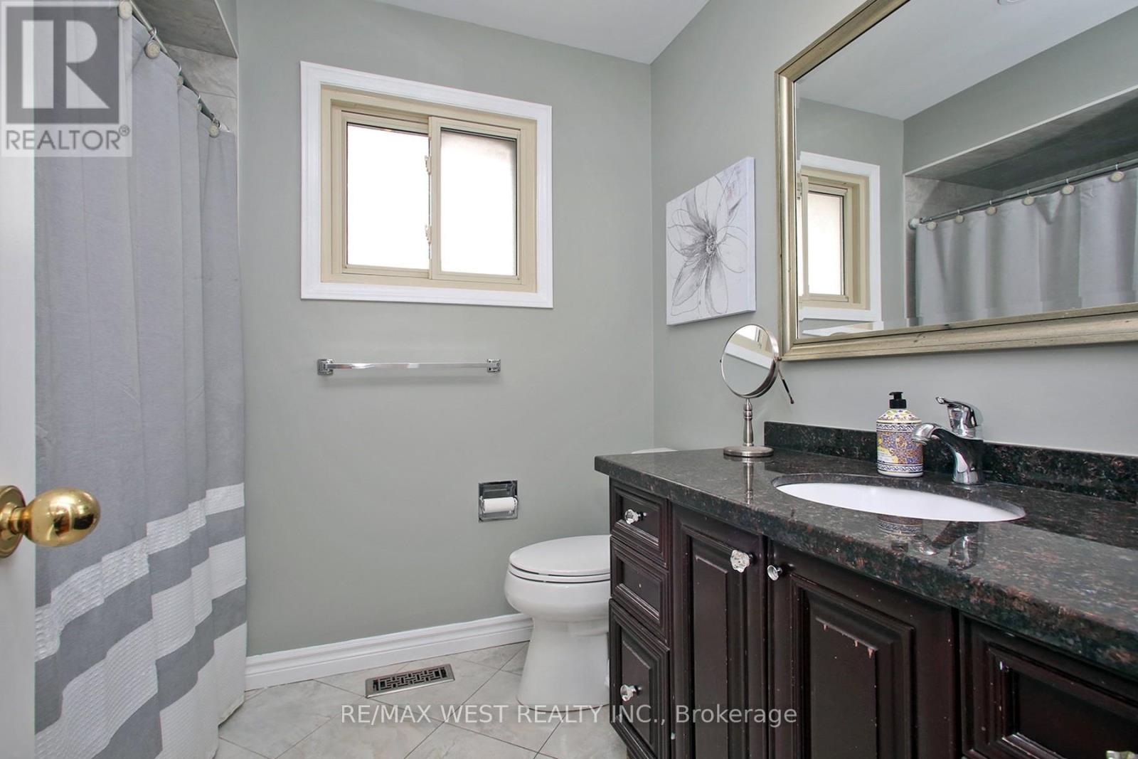 540 LOUIS DRIVE - 29