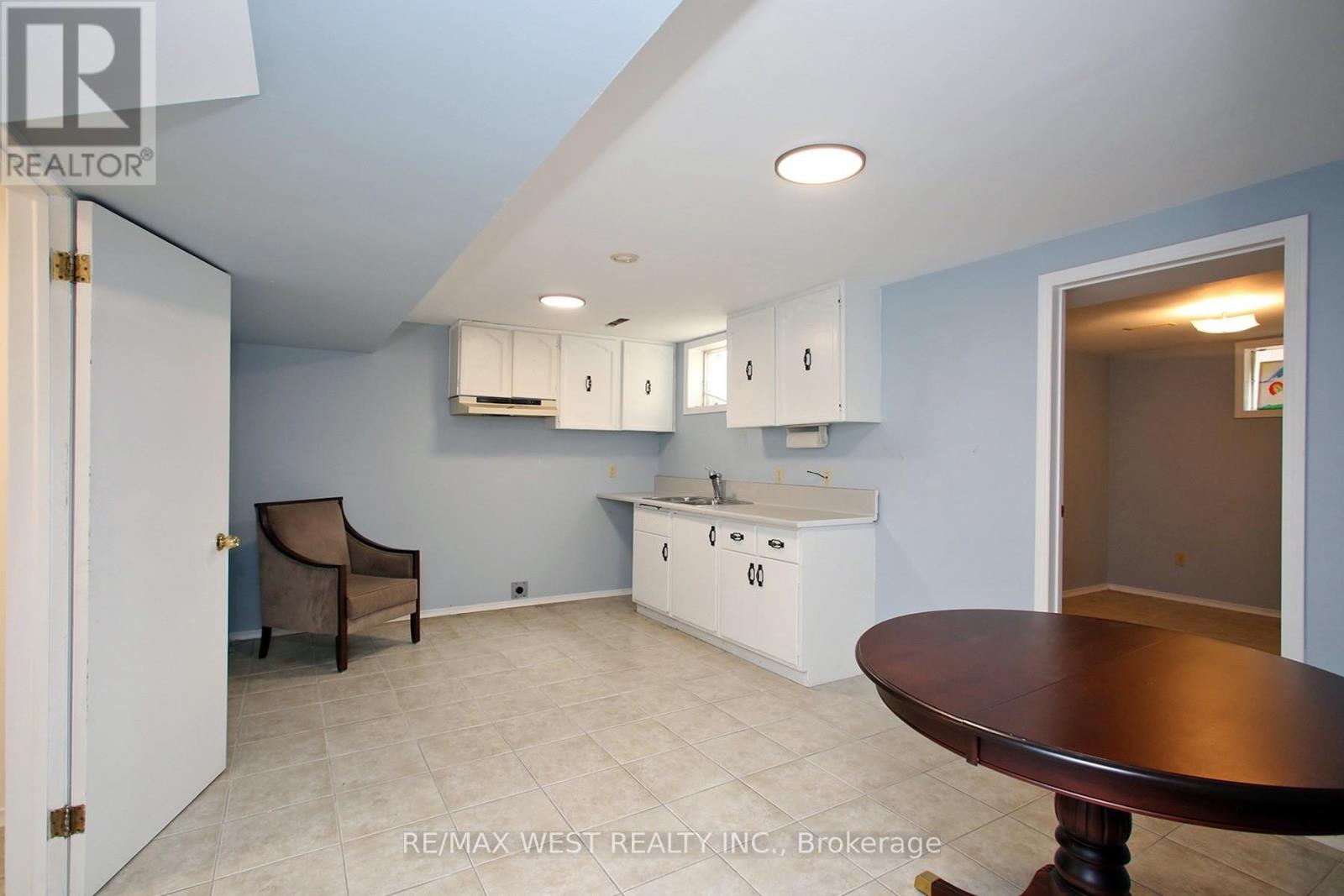 540 LOUIS DRIVE - 30