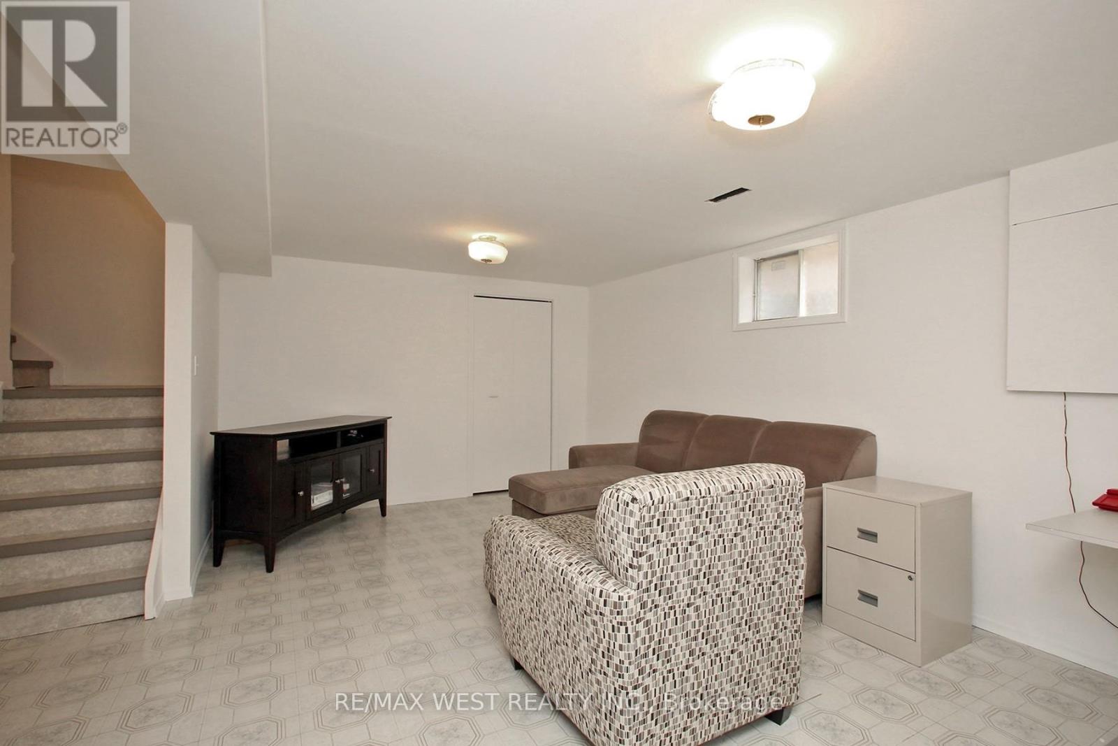 540 LOUIS DRIVE - 34
