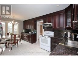 540 Louis Drive, Mississauga, ON L5B2N2 Photo 10