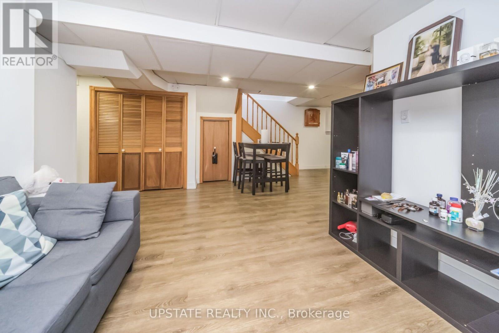 145 VALONIA DRIVE - Image 30