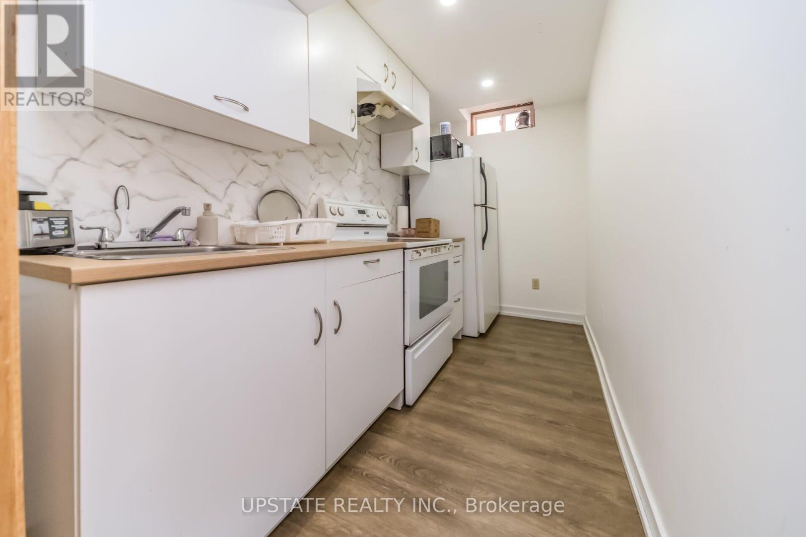145 VALONIA DRIVE - Image 32