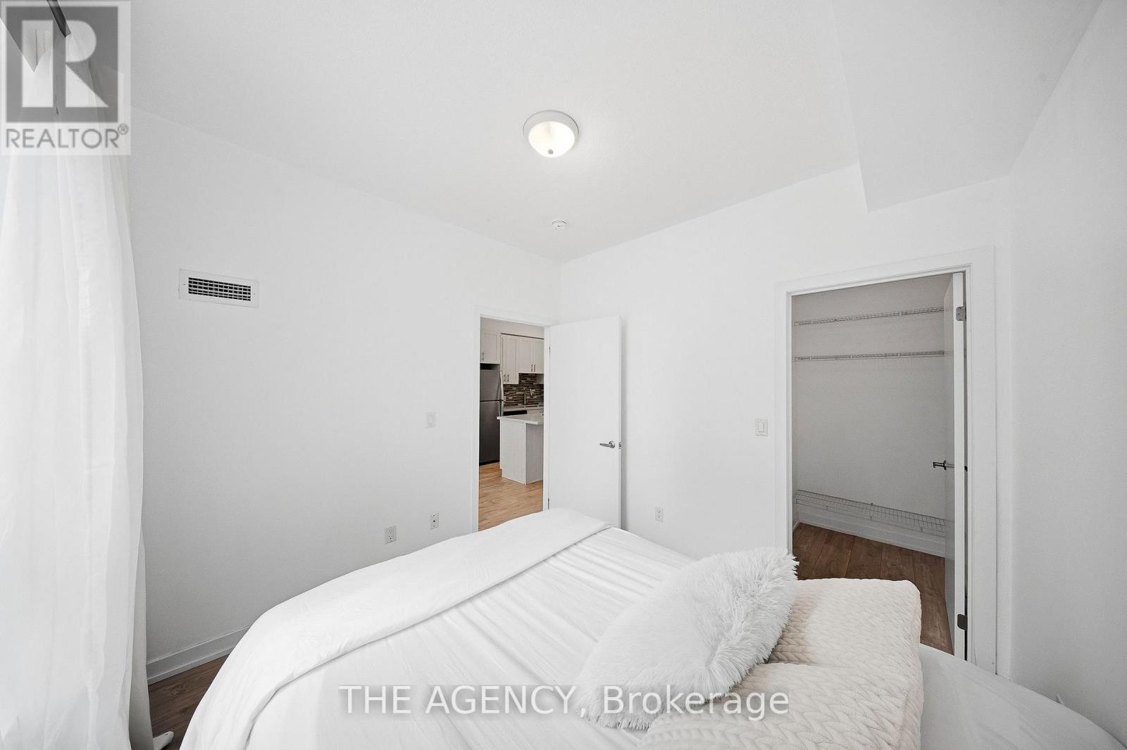 #321 2486 OLD BRONTE ROAD - 22