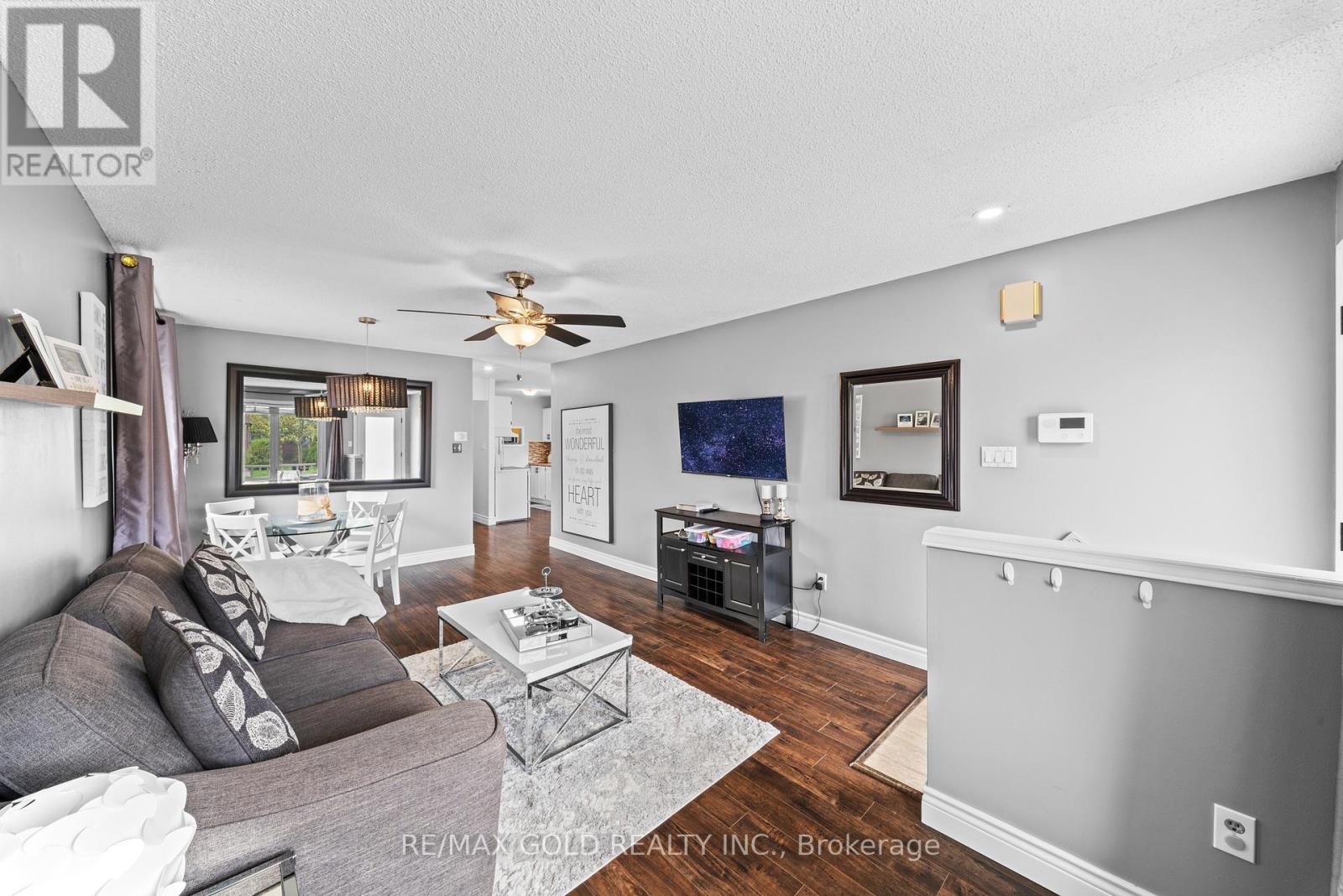 128 MARTINDALE CRESCENT - 11