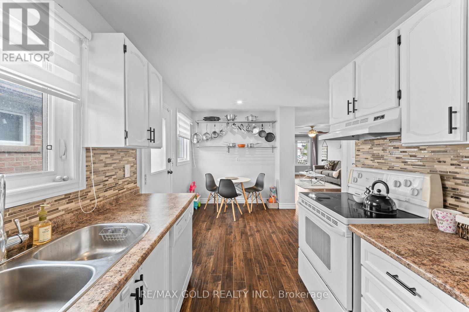 128 MARTINDALE CRESCENT - 18