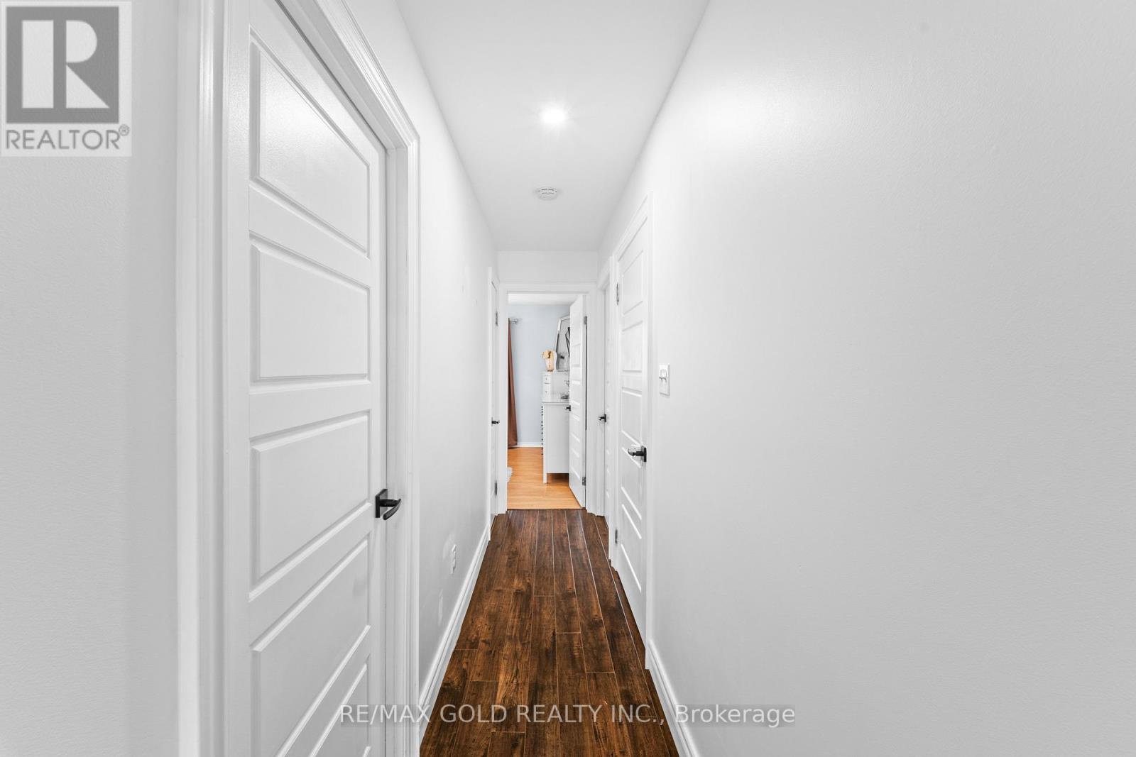 128 MARTINDALE CRESCENT - 22