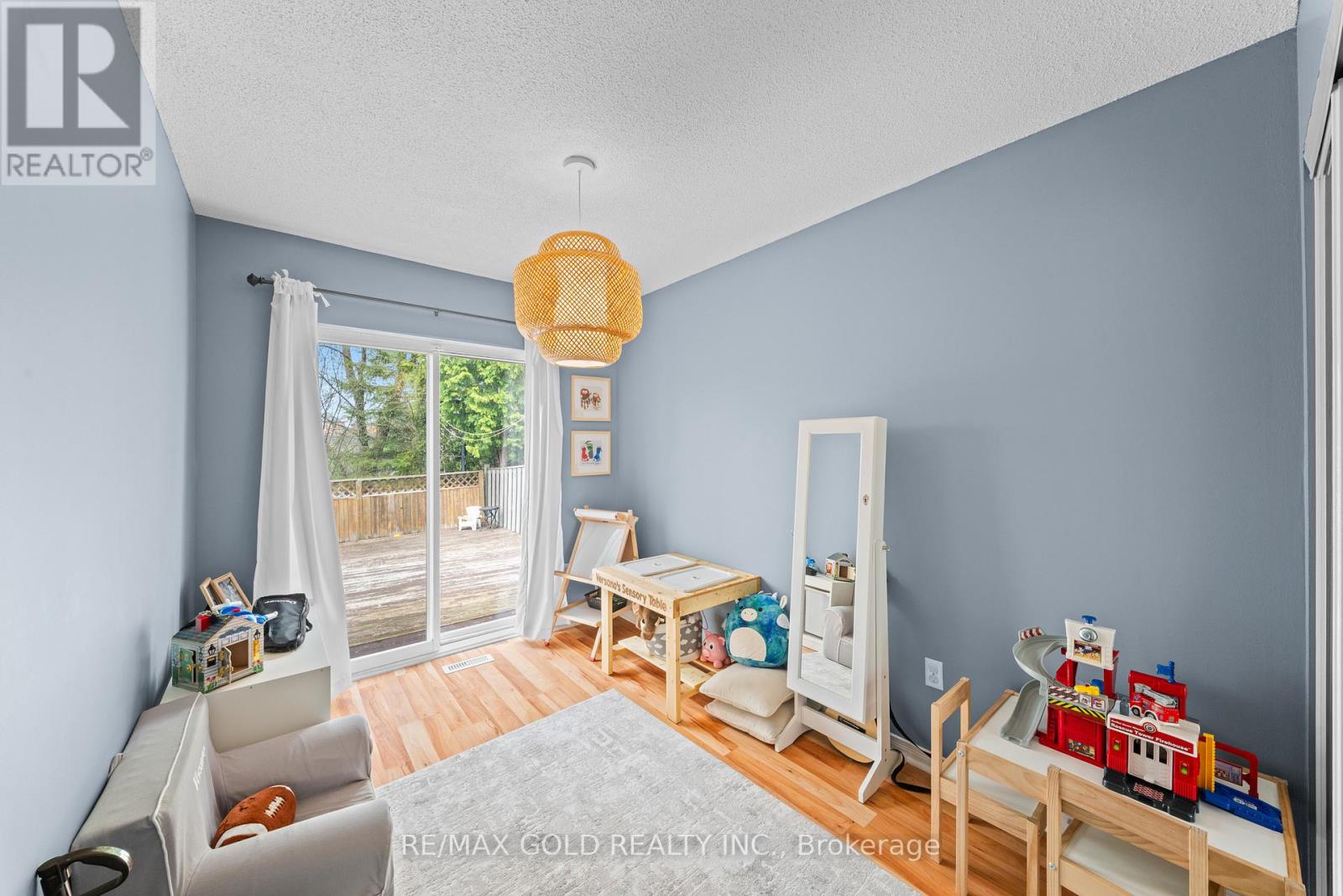 128 MARTINDALE CRESCENT - 25