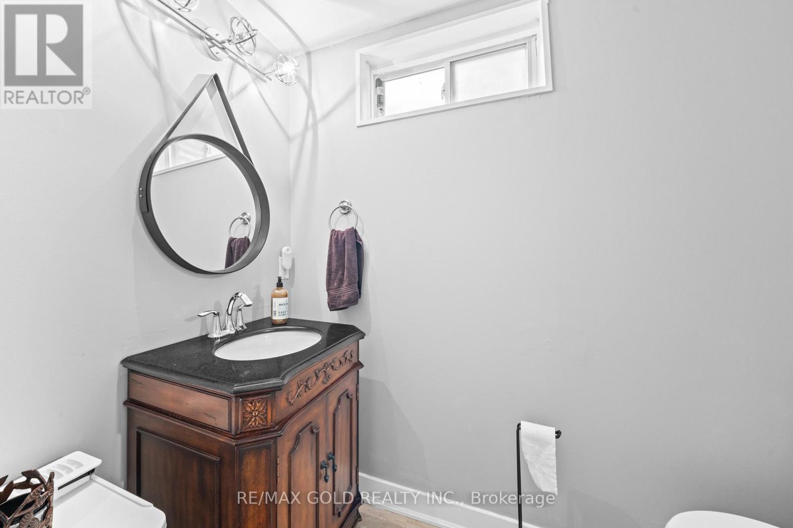 128 MARTINDALE CRESCENT - 29