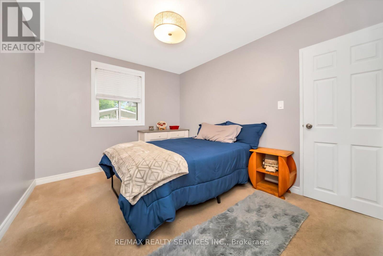 3287 MICHAUD AVENUE - 16