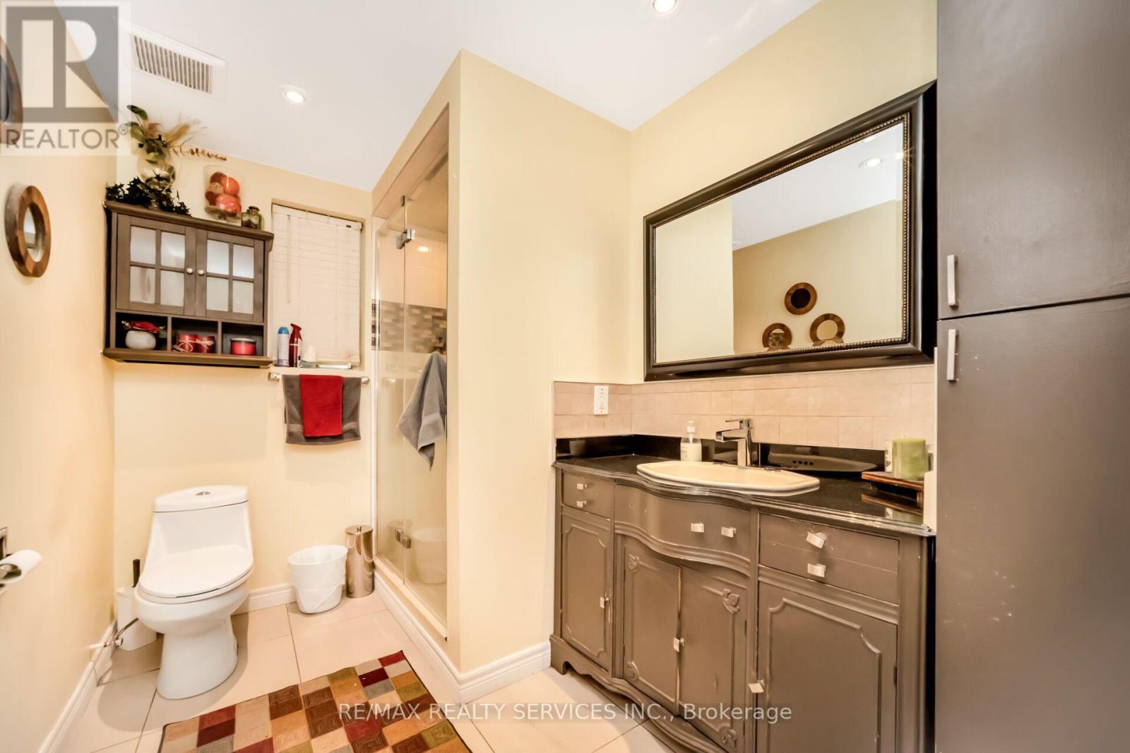 3287 MICHAUD AVENUE - 17
