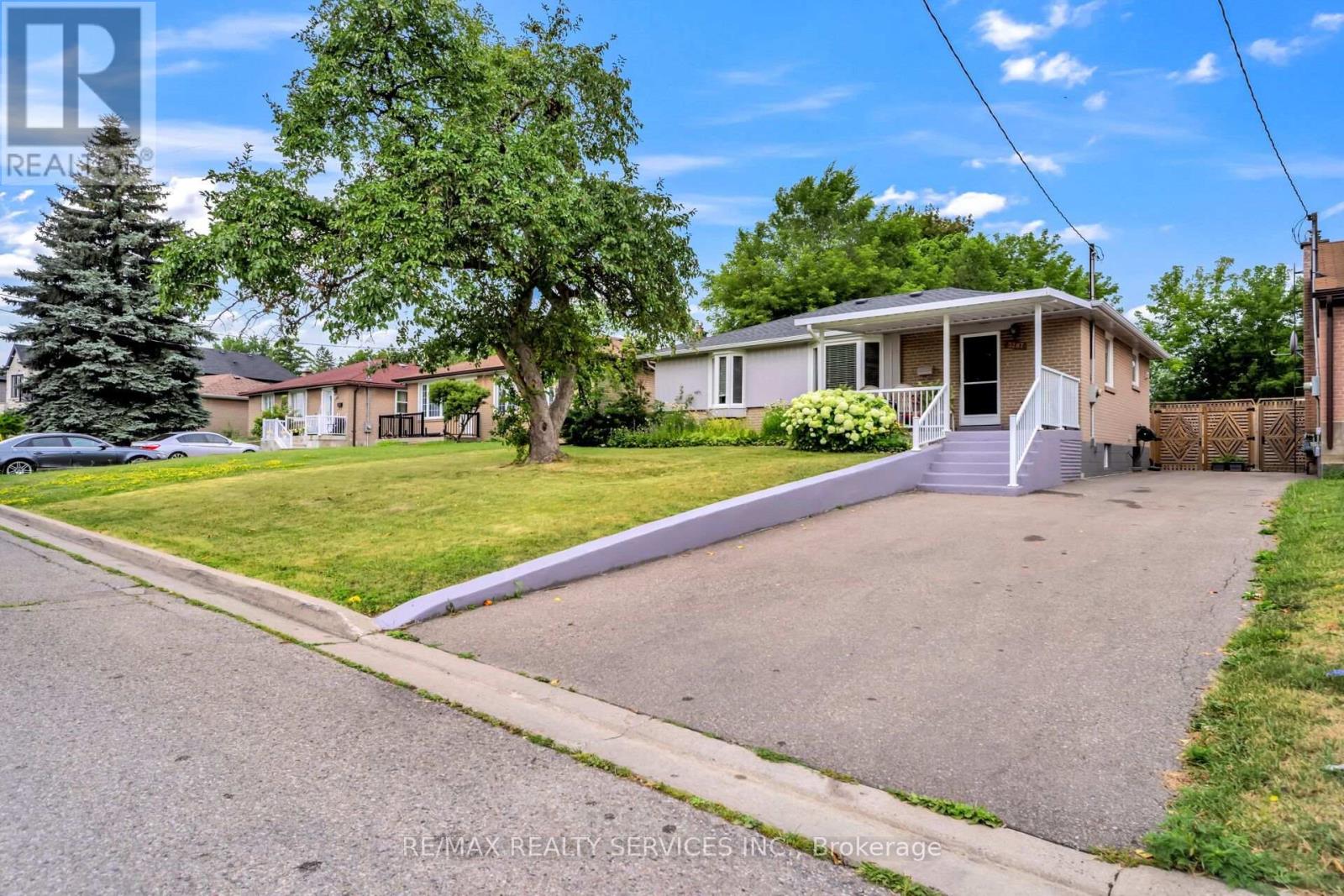 3287 MICHAUD AVENUE - 2