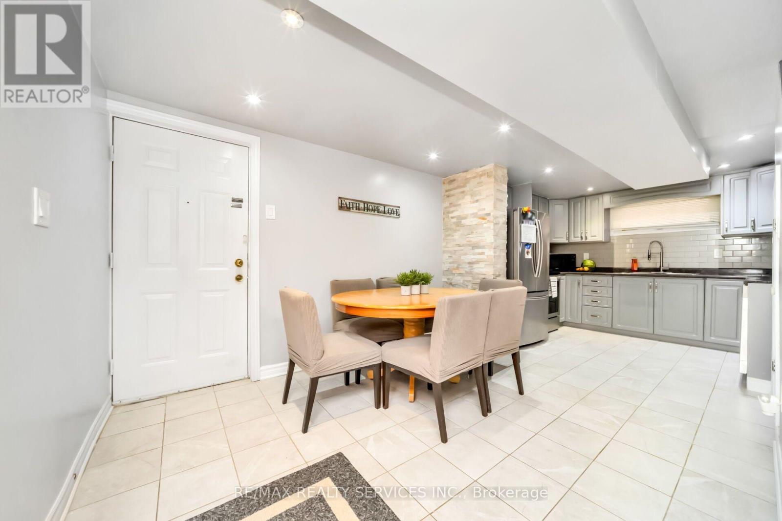 3287 MICHAUD AVENUE - 21