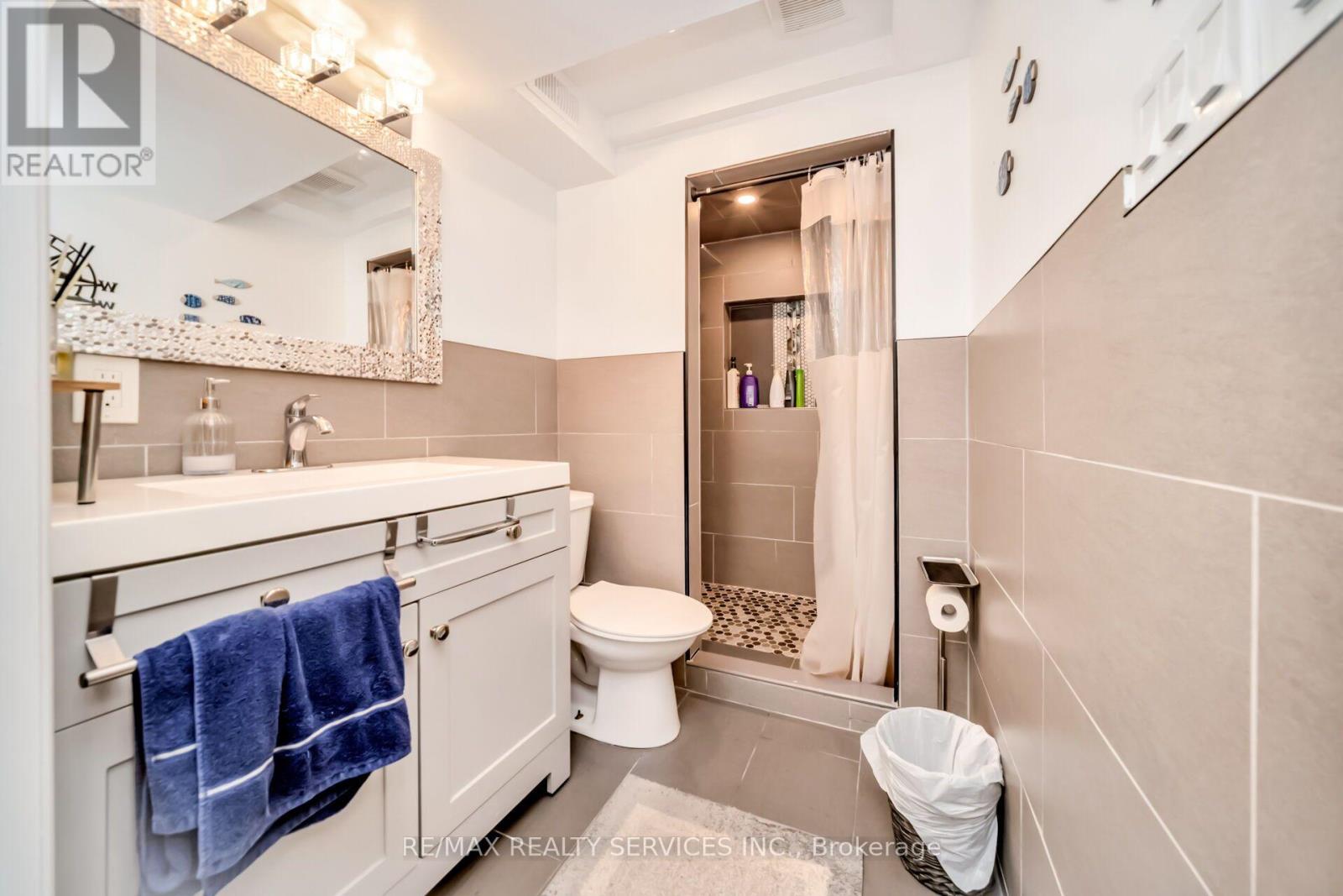 3287 MICHAUD AVENUE - 28