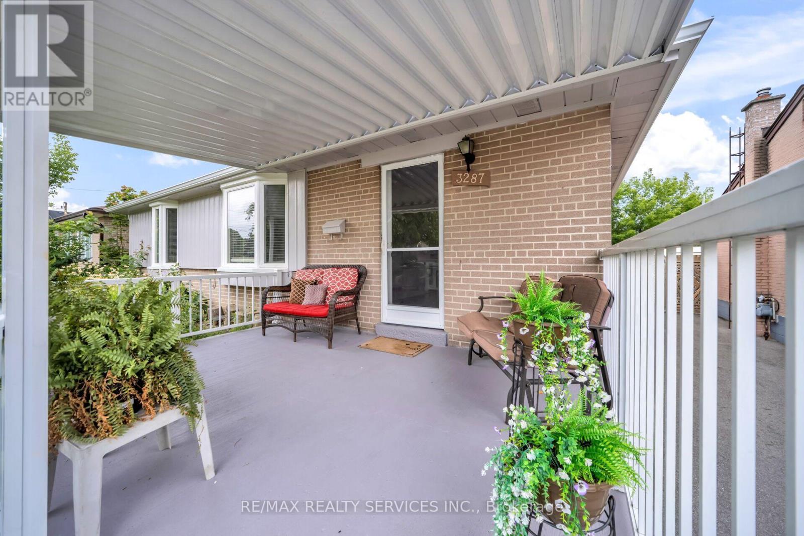 3287 MICHAUD AVENUE - 3