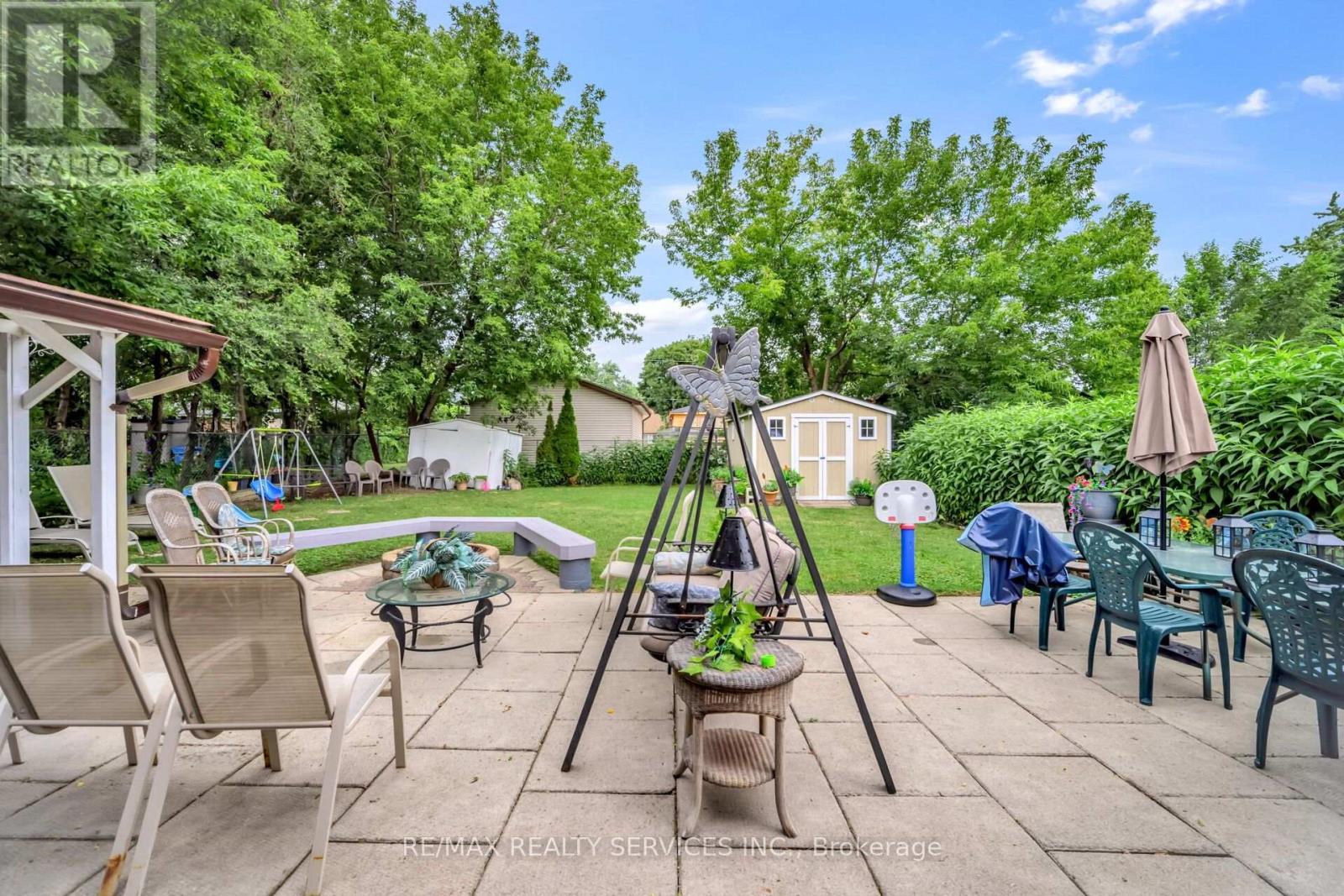 3287 MICHAUD AVENUE - 33