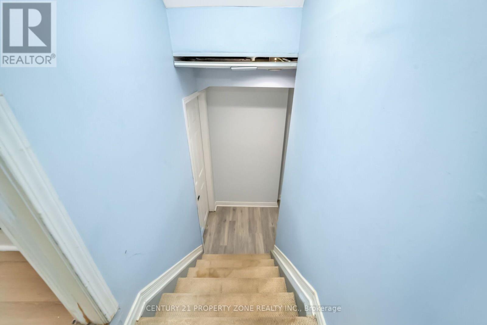 400 PATTERSON DRIVE - 42