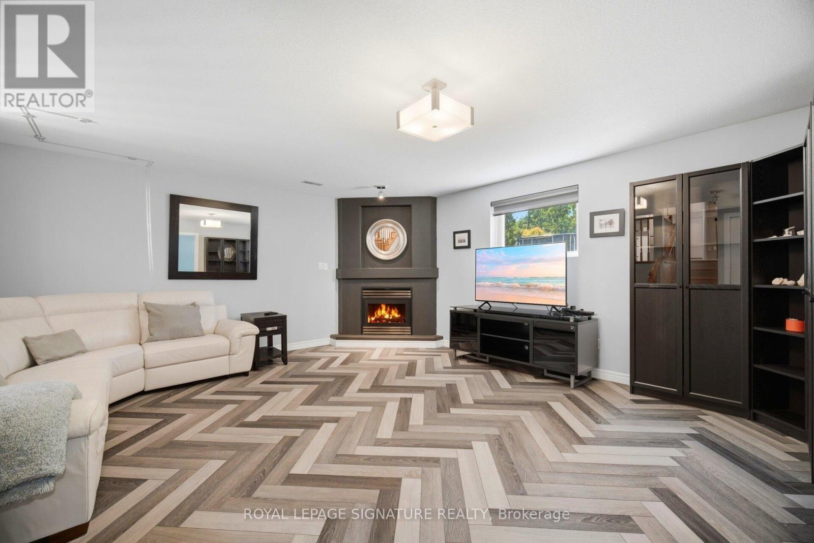 5122 MEADOWOOD LANE - 33