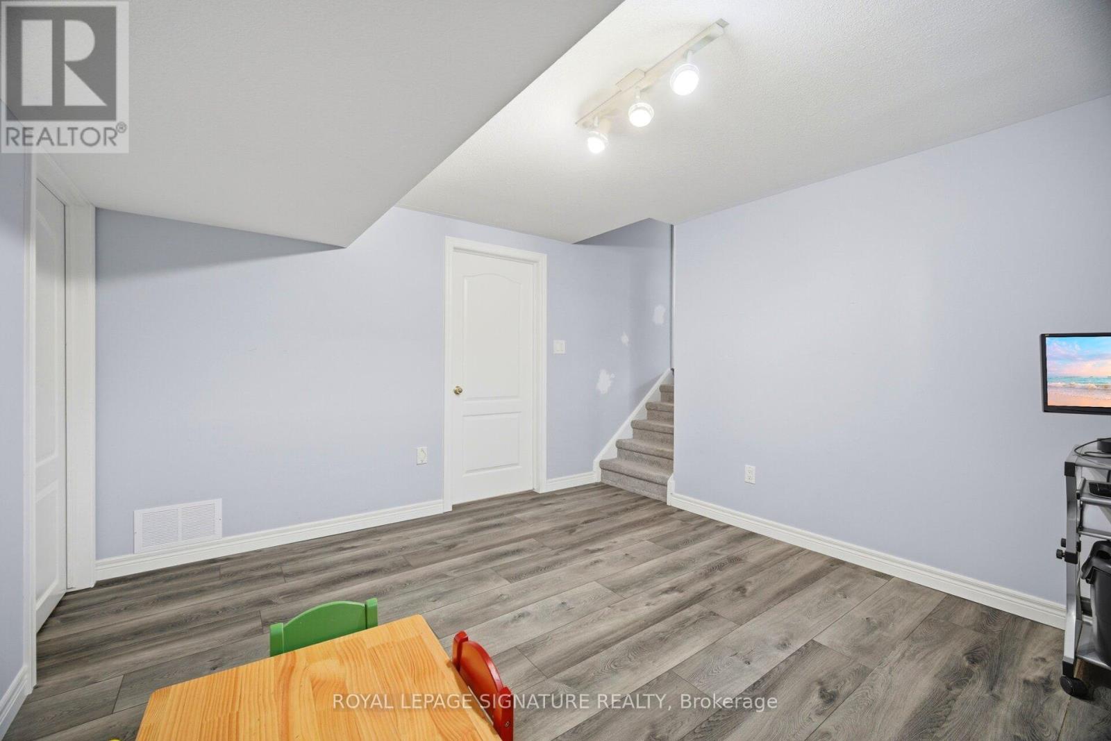 5122 MEADOWOOD LANE - 40