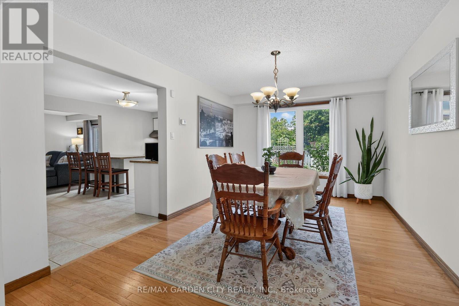 43 BONAPARTE WAY - 10