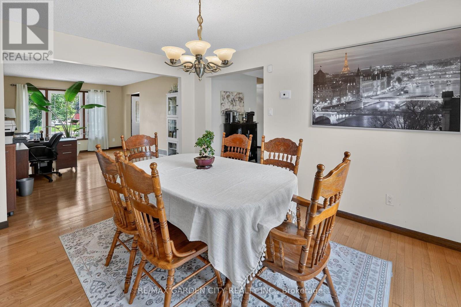43 BONAPARTE WAY - 12