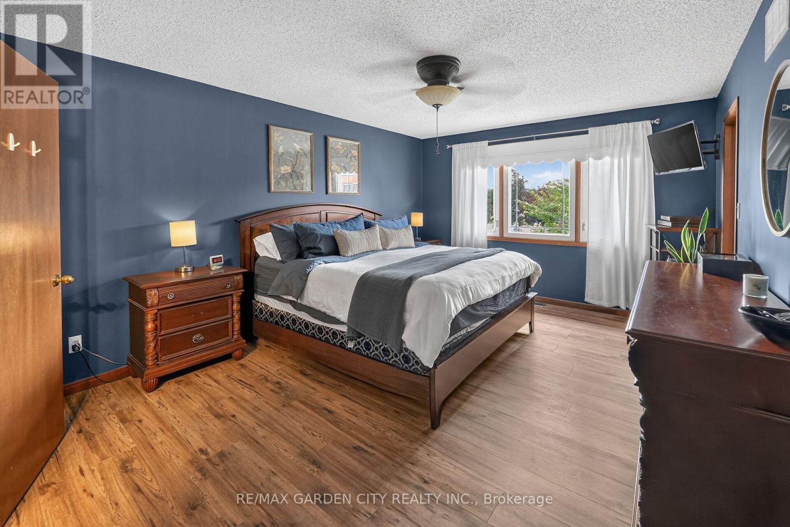 43 BONAPARTE WAY - 21