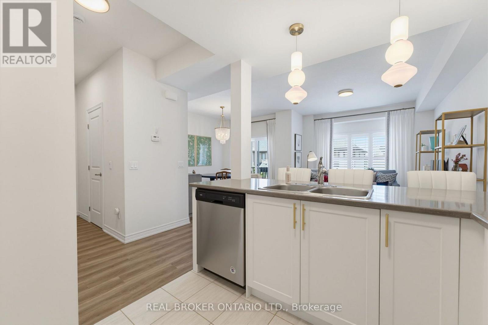 #106 77 DIANA AVENUE - 9