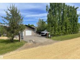 Laundry room - 2971 Townsite Cr, Calling Lake, AB T0G0K0 Photo 7