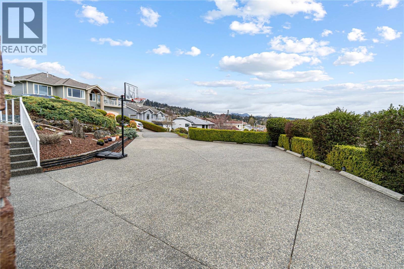 198 Heritage Dr - 8