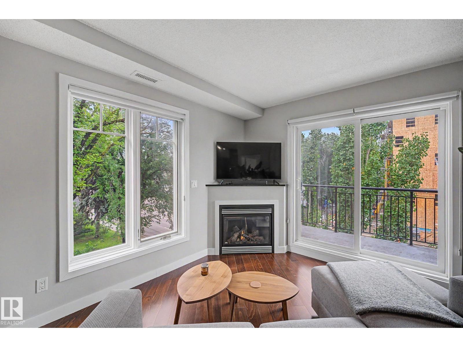 #307 7907 109 ST NW - 16