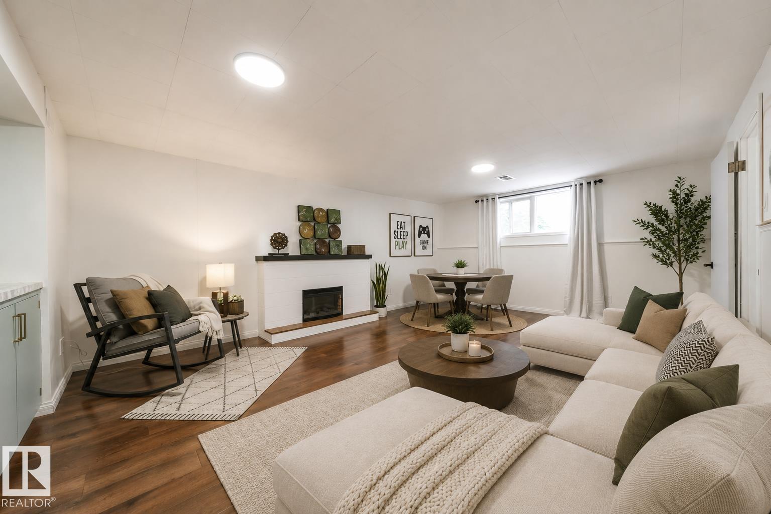 7123 87 ST NW - 42