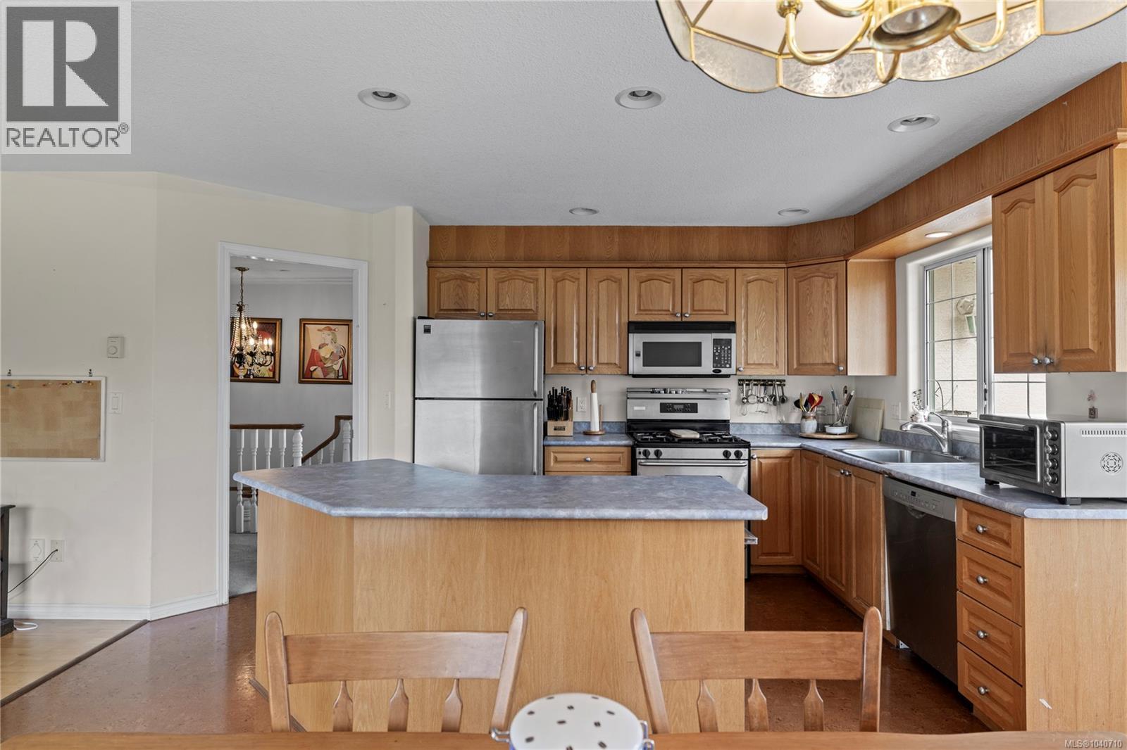 876 Cavin Rd - 20