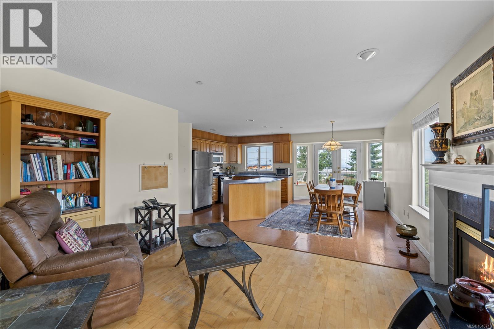 876 Cavin Rd - 25