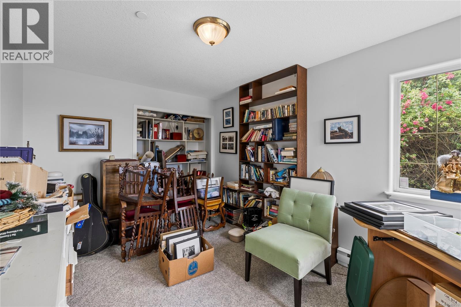876 Cavin Rd - 44
