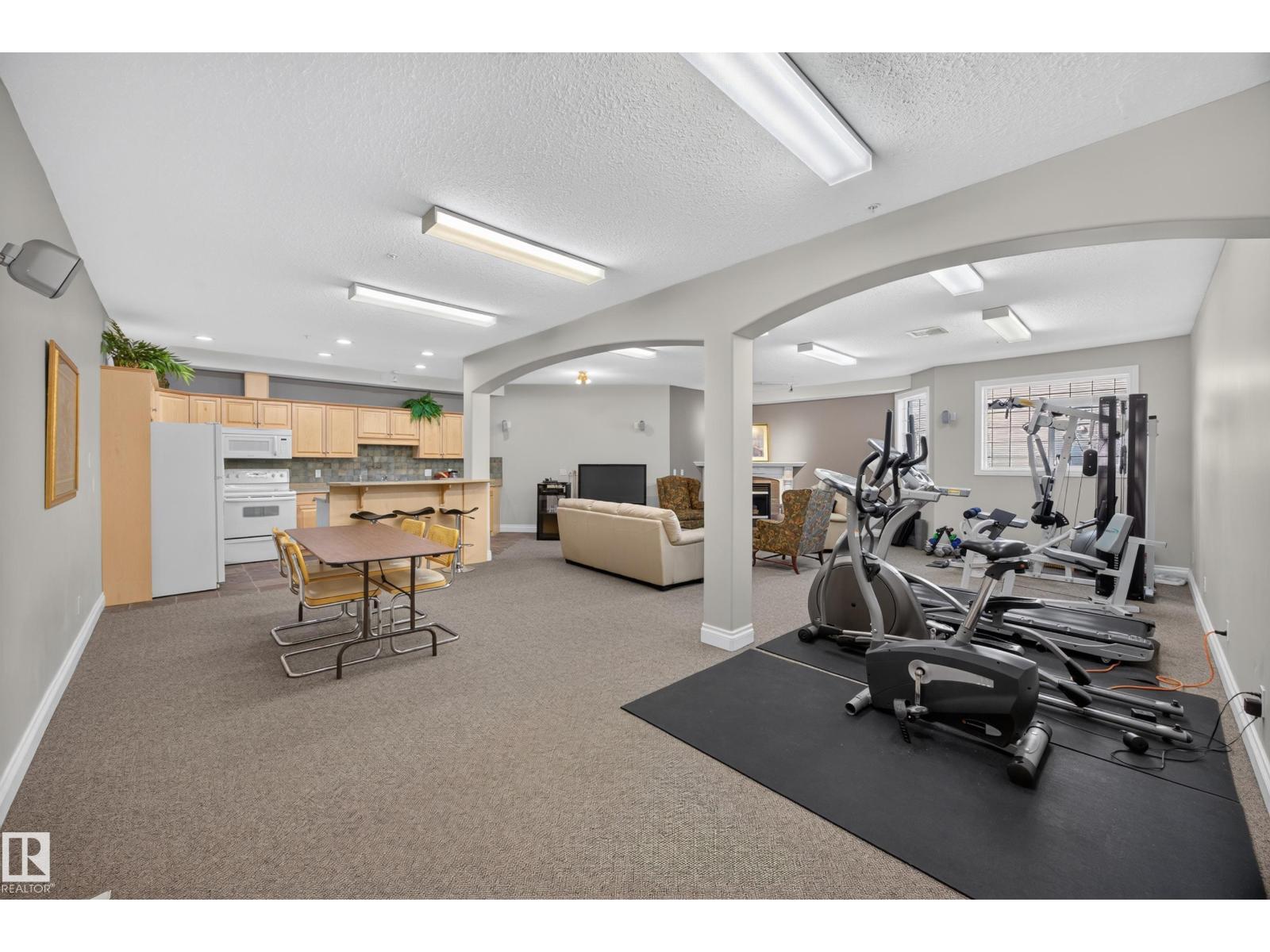 #401 10178 117 ST NW - 39