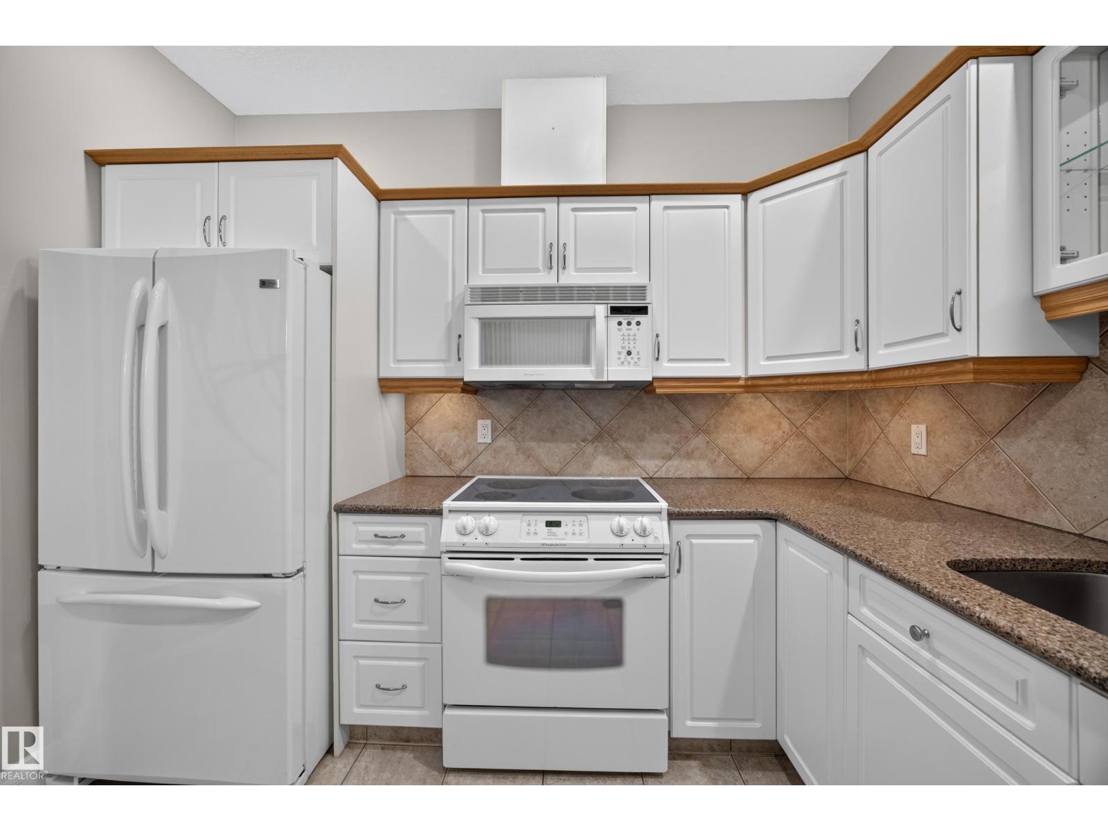 #401 10178 117 ST NW - 17