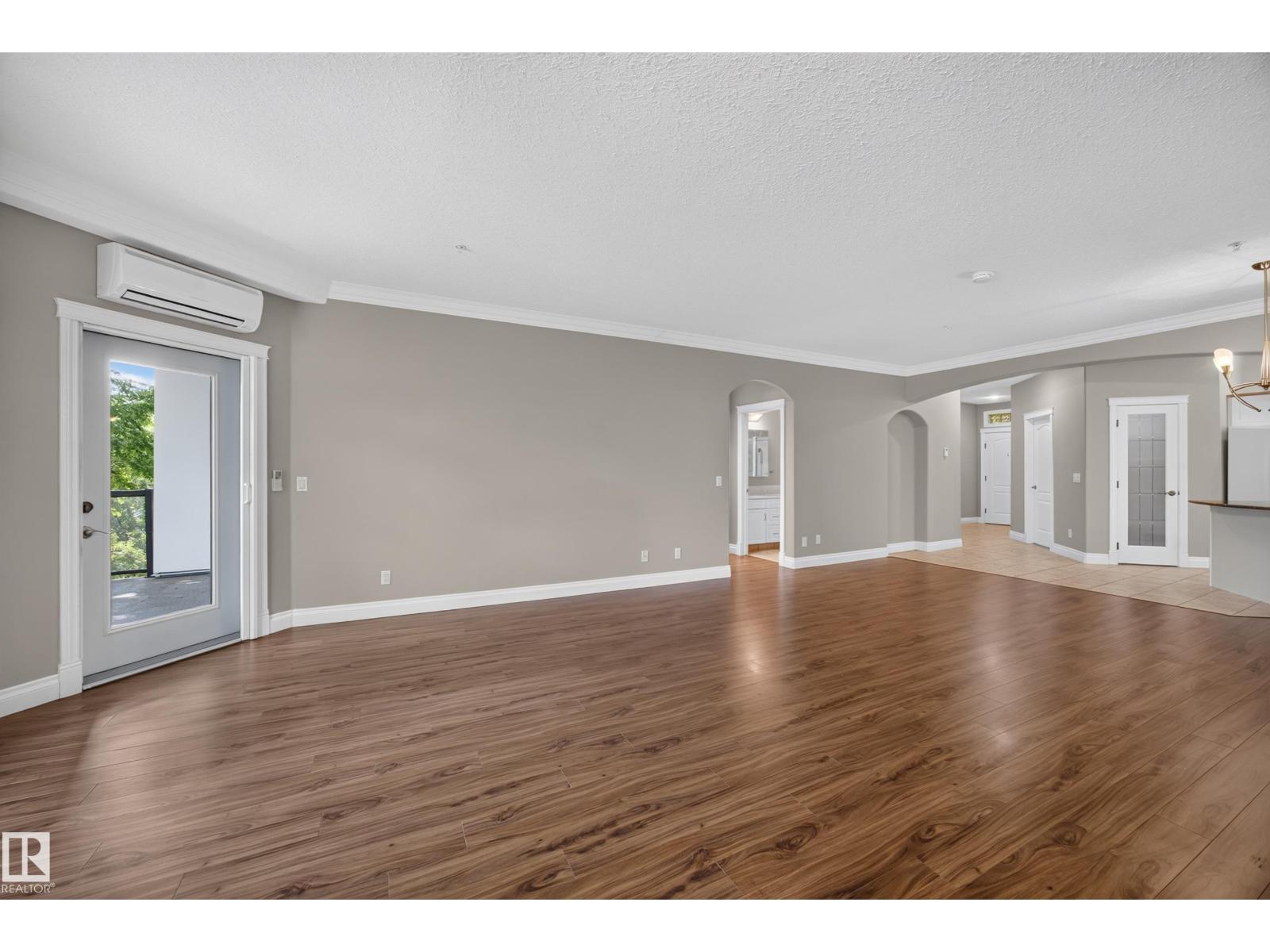 #401 10178 117 ST NW - Image 24