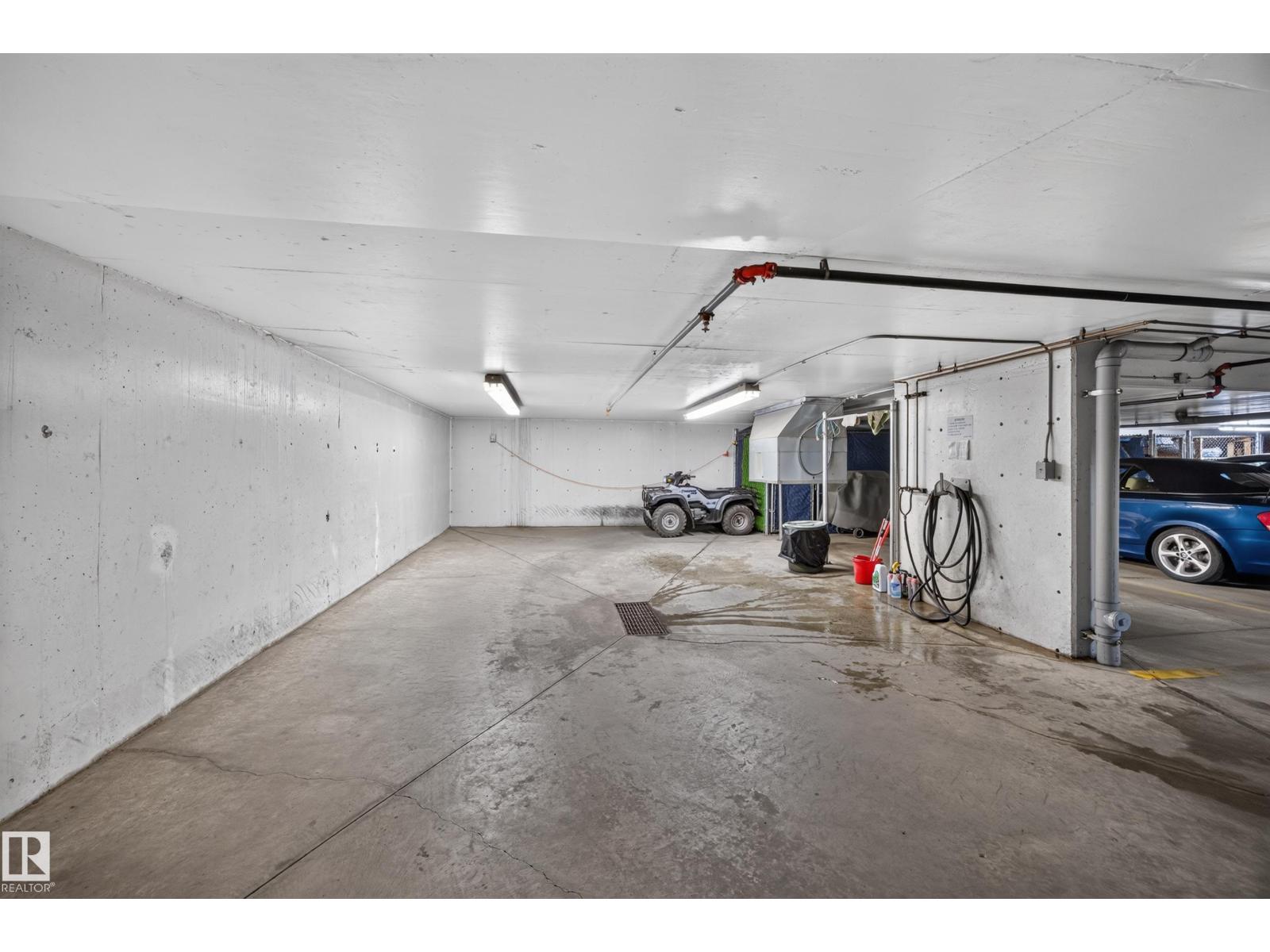 #401 10178 117 ST NW - 36