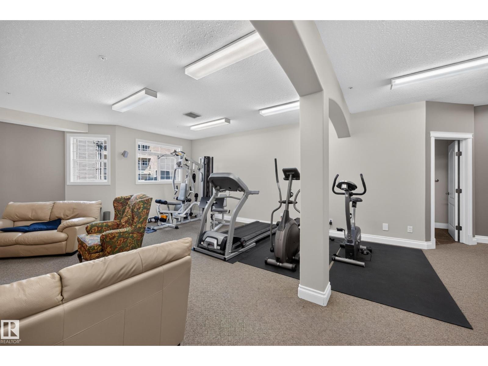 #401 10178 117 ST NW - Image 37