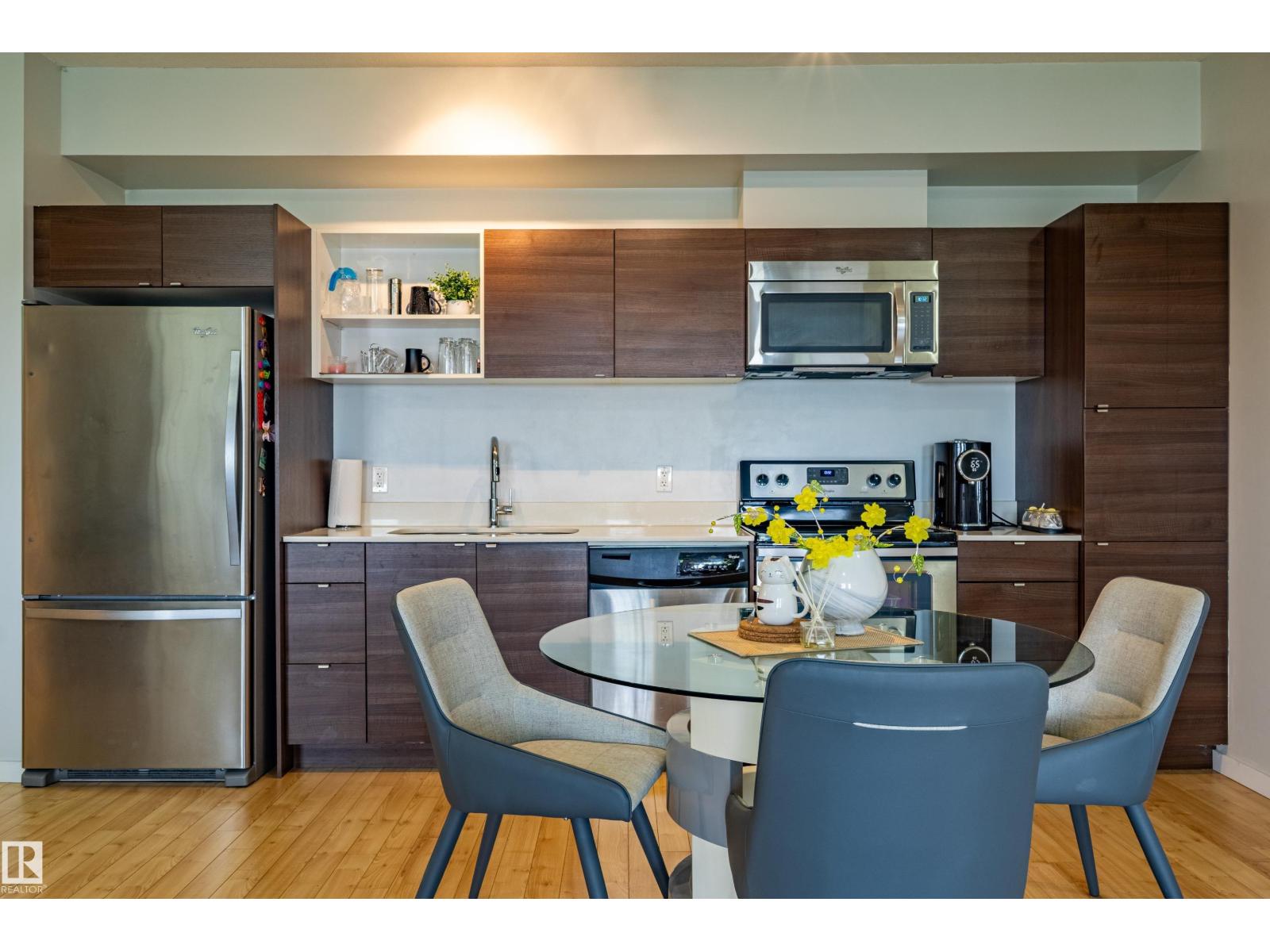 #407 9523 160 AV NW, Eaux Claires, Edmonton photo 3