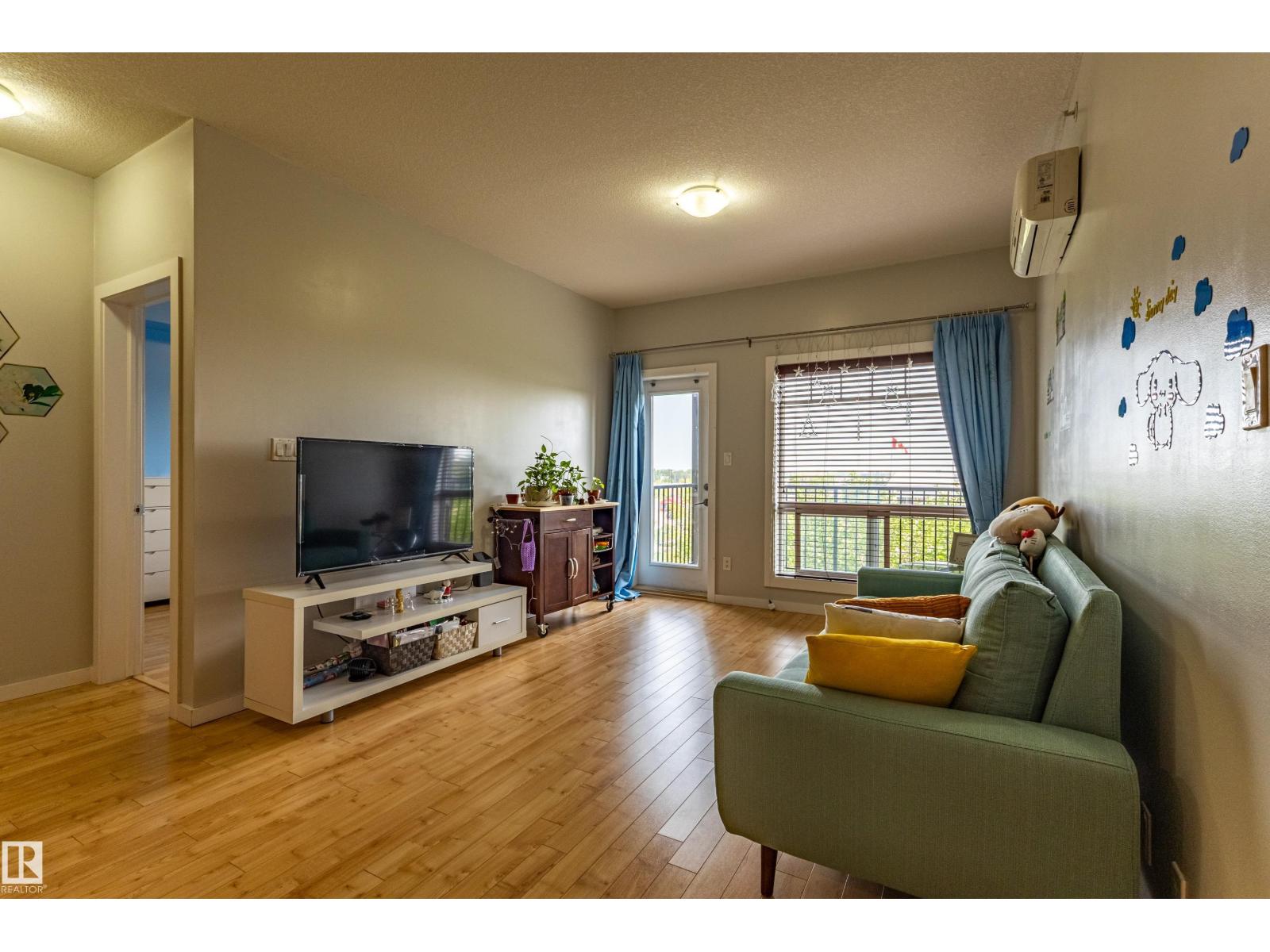 #407 9523 160 AV NW - 8
