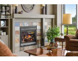 307 5332 Sayward Hill Cres, Saanich, BC V8Y3H8 Photo 13
