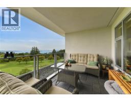 307 5332 Sayward Hill Cres, Saanich, BC V8Y3H8 Photo 15