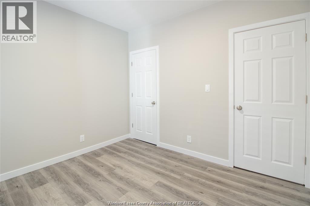 1580 DUFFERIN - 18